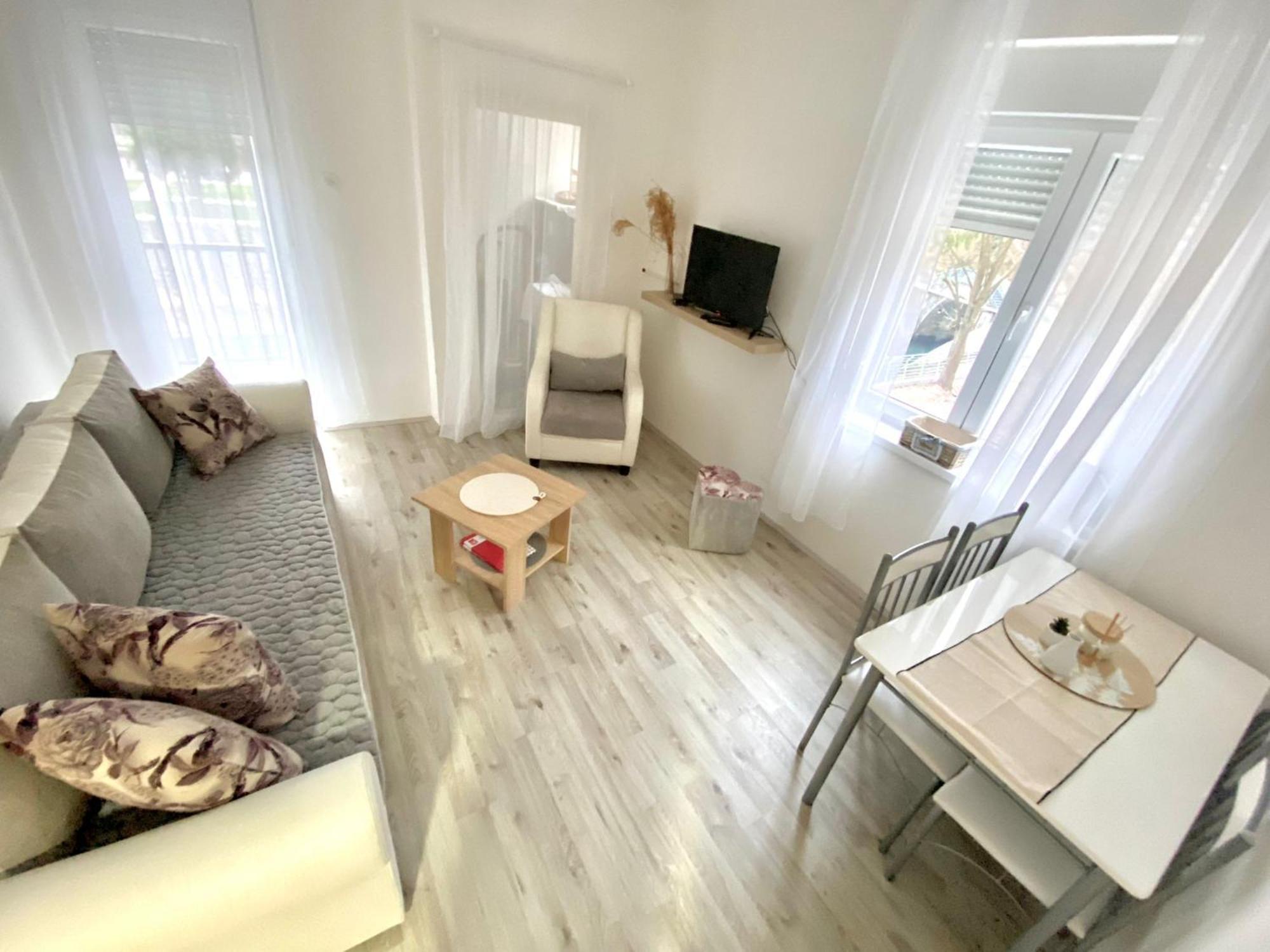 Apartment Bogdan *